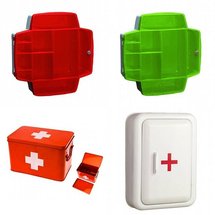 armoire pharmacie design croix rouge