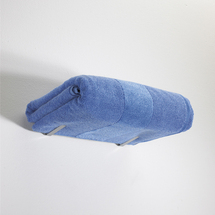 Etagère invisible pour livres et serviettes Etagère invisible pour livres et serviettes