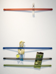 Porte-tout mural dans la chambre d'enfant Porte-tout mural dans la chambre d'enfant